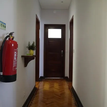 Villa Guesthouse * アトウギア・ダ・バレイア