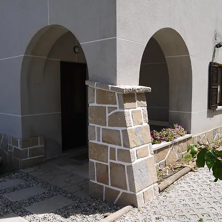 Villa Guesthouse アトウギア・ダ・バレイア