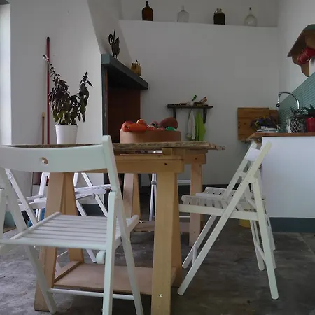 Villa Guesthouse ホステル *