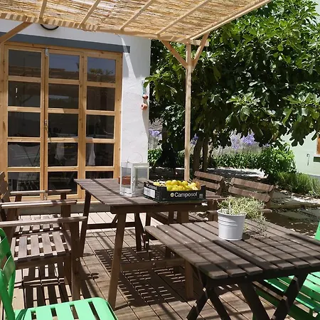 Villa Guesthouse *