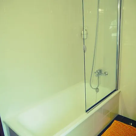 Villa Guesthouse ホステル *